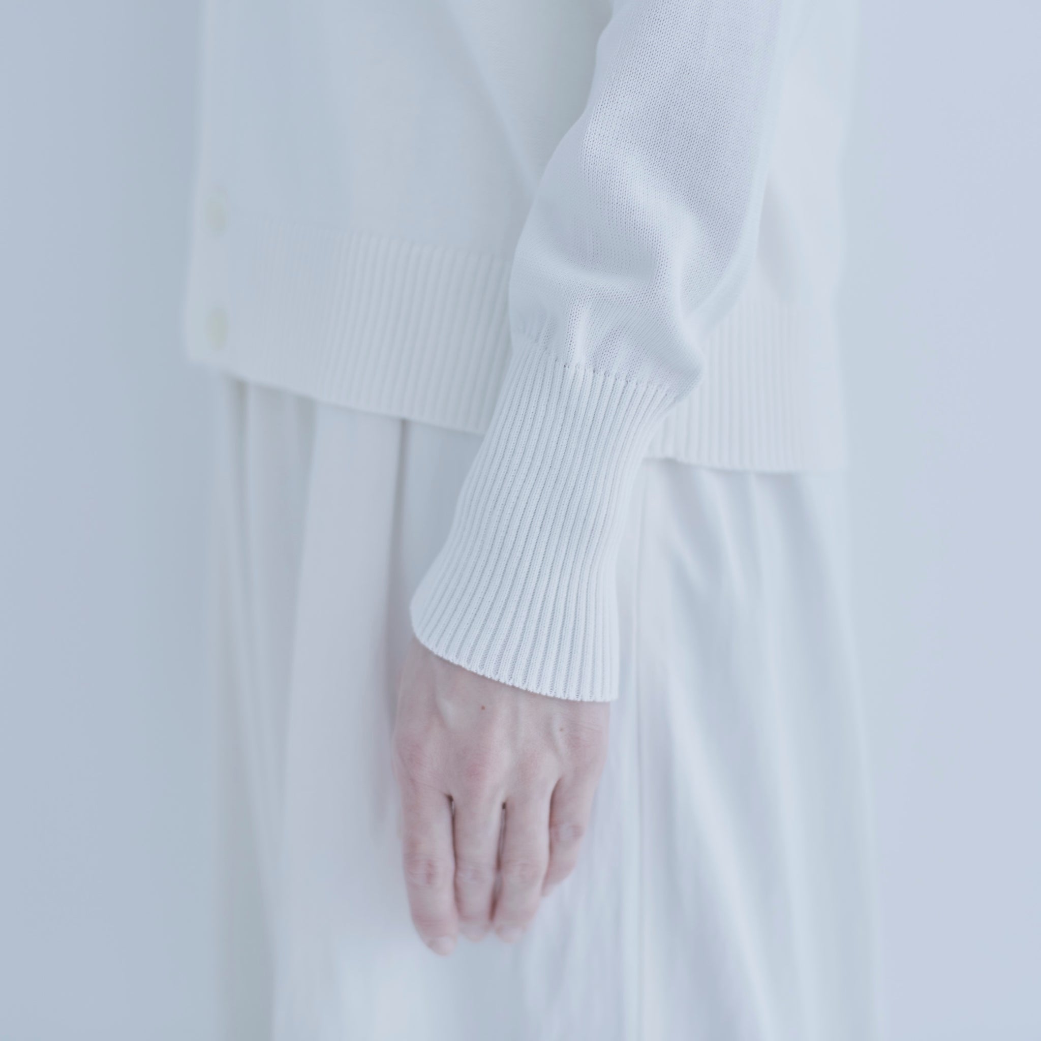 ICE VNECK CARDIGAN 新品未使用 アイスVネックカーディガン – TORICI